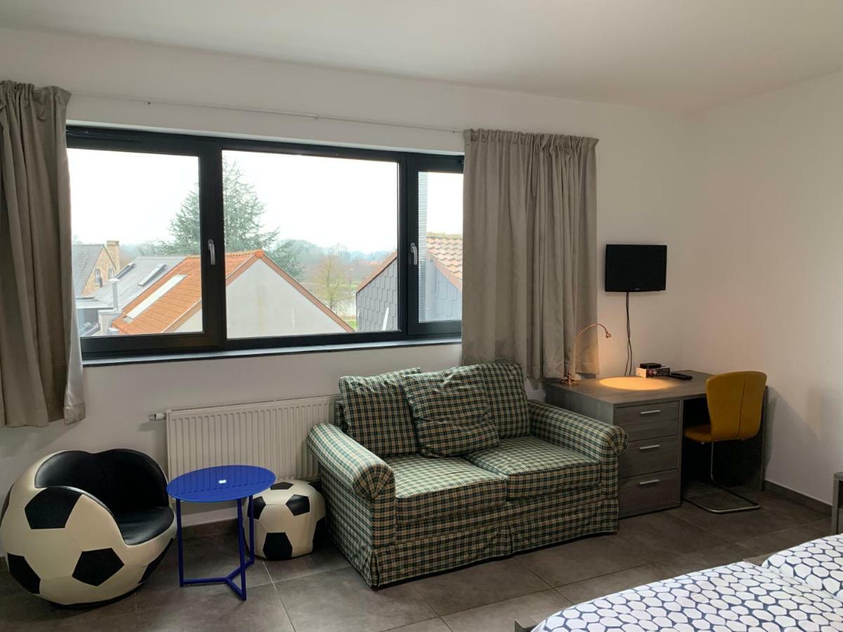 Residence La Floraison Anderlecht Екстериор снимка